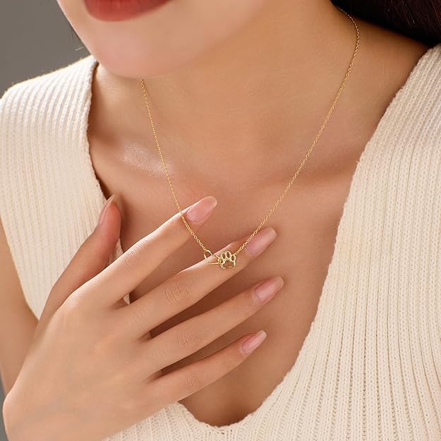 Collar huella de animal y corazón para mujer chapado en oro de 14 quilates